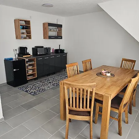 Casa Valerio Cv2 شقة روست